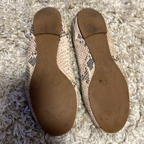 Tory Burch animal print - Picture 2 of 3